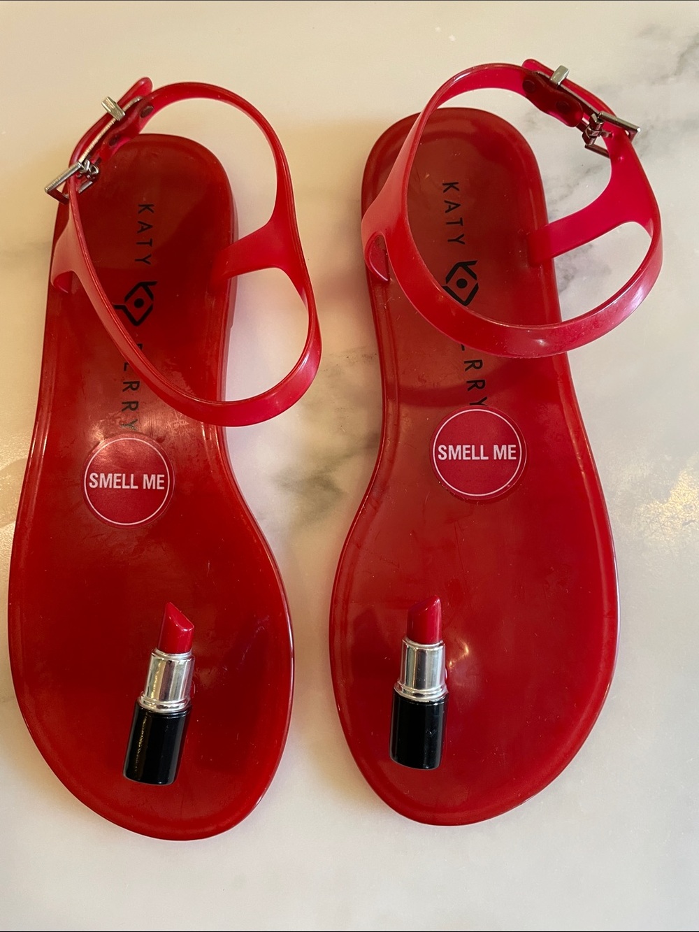 Katy Perry Red Lipstick Geli Sandal, Size 6